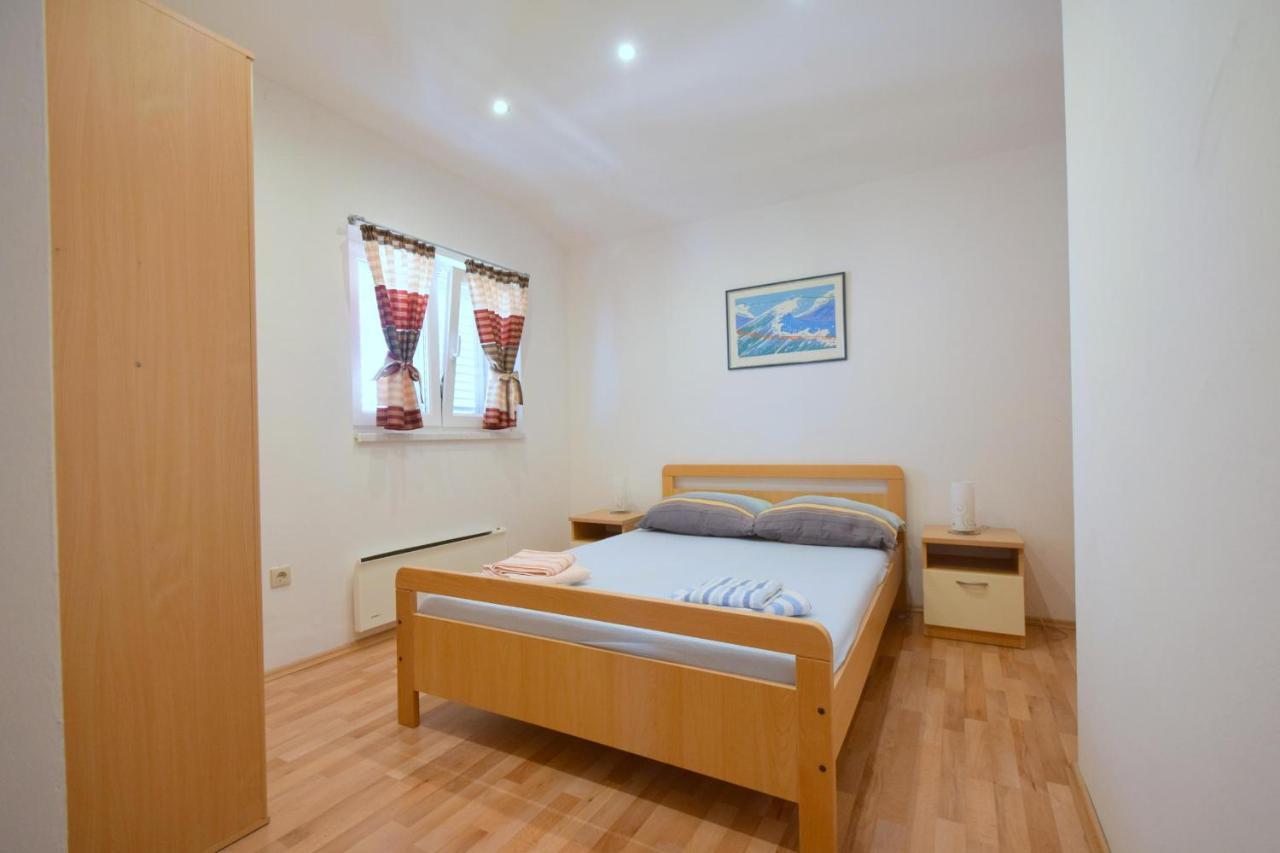 Apartments Marjolovic Njivice Esterno foto